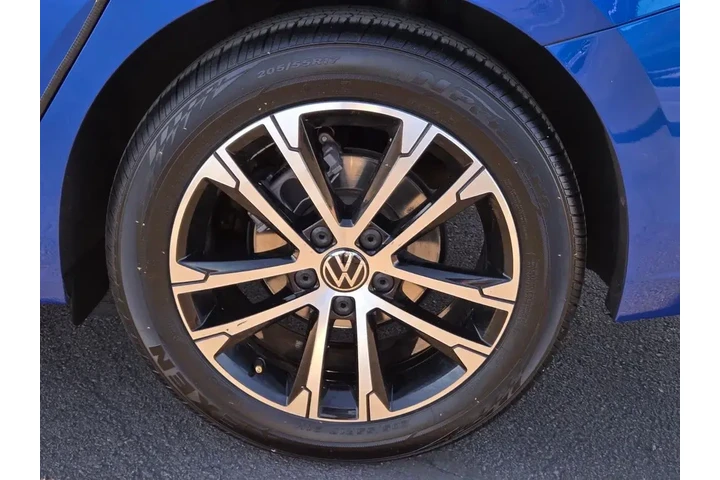 $20991 : Volkswagen Jetta 2024 Sport image 8