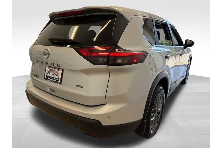 $22985 : Nissan Rogue 2024 AWD S 4dr image 7