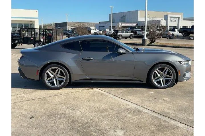 $27999 : Ford Mustang 2024 EcoBoost 2 image 2
