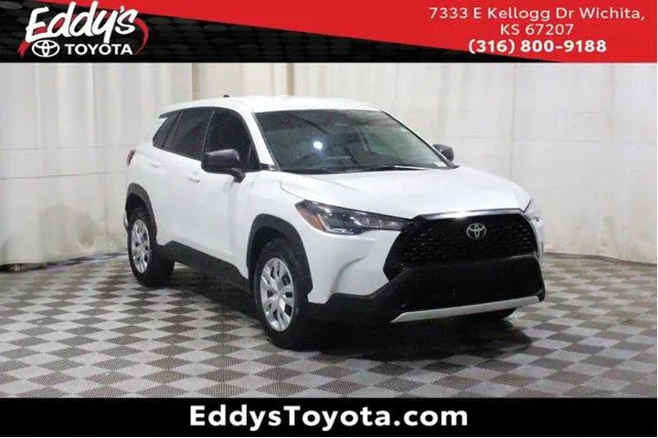 $27998 : Toyota Corolla Cross 2024 L image 1
