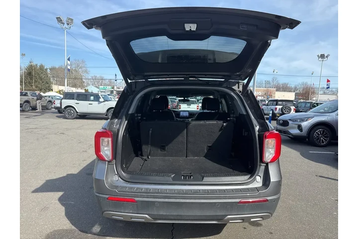 $25995 : Ford Explorer 2022 AWD XLT 4 image 6