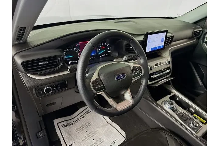 $32750 : Ford Explorer 2023 AWD XLT 4 image 9