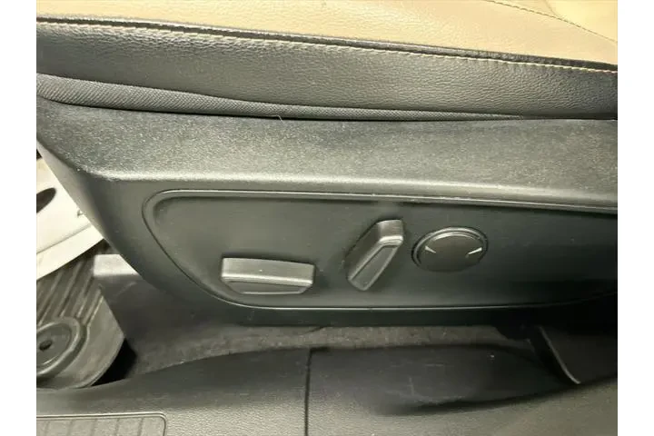 $15561 : Ford Escape Hybrid 2020 Tita image 10