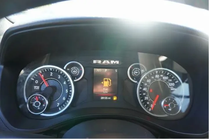 $33988 : Ram 1500 2024 4x4 Tradesman image 10
