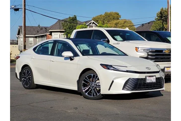 $33414 : Toyota Camry 2025 SE 4dr Sed image 2