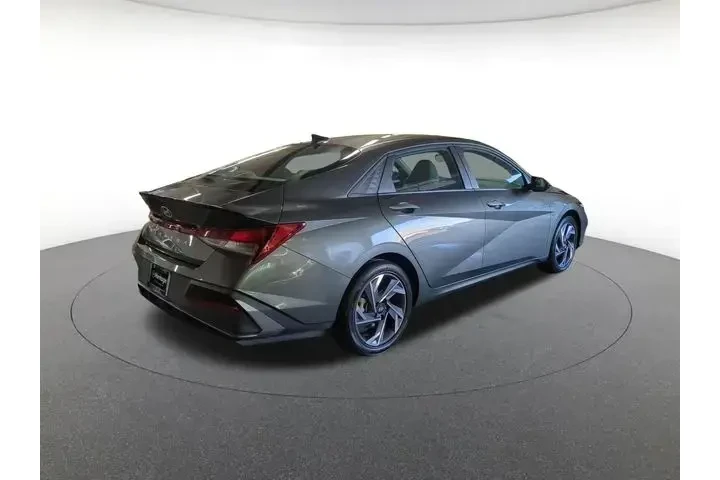 $20700 : Hyundai ELANTRA 2025 SEL Spo image 3