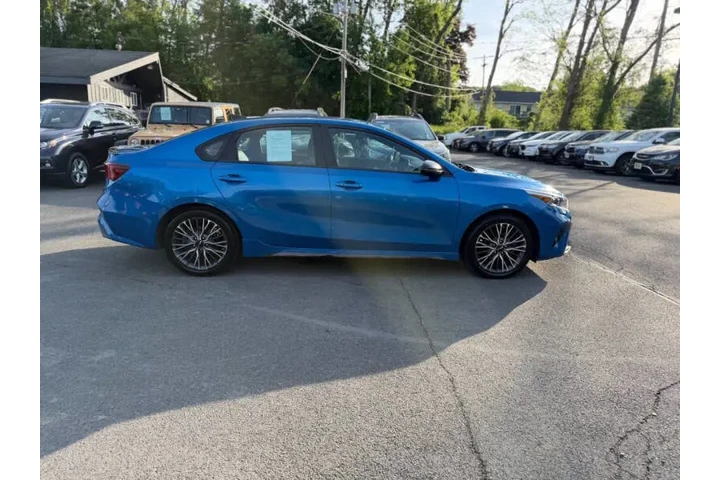 $19500 : 2023 Forte GT-Line image 8