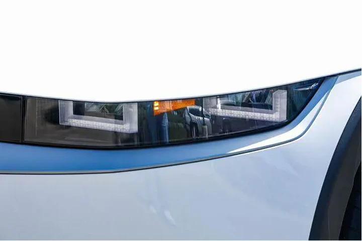 $25989 : Hyundai IONIQ 5 2024 SEL 4dr image 8