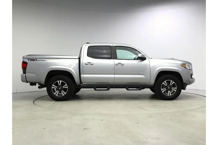 $30998 : Toyota Tacoma 2019 4x2 TRD S image 7