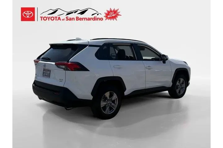 $36978 : Toyota RAV4 2025 AWD XLE 4dr image 5