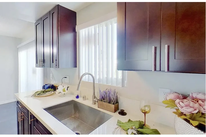 $600 : Apartamentos logan image 2