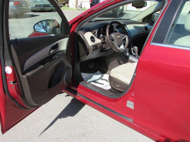 $6995 : 2011 Cruze LT image 9