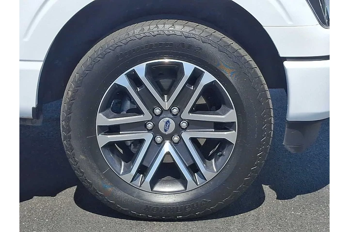 $40000 : Ford F-150 2023 4x4 XL 4dr S image 8