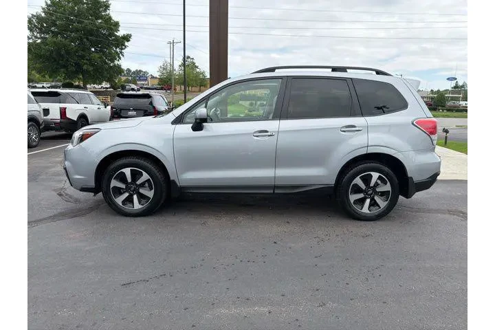 $21659 : Subaru Forester 2018 AWD 2.5 image 5