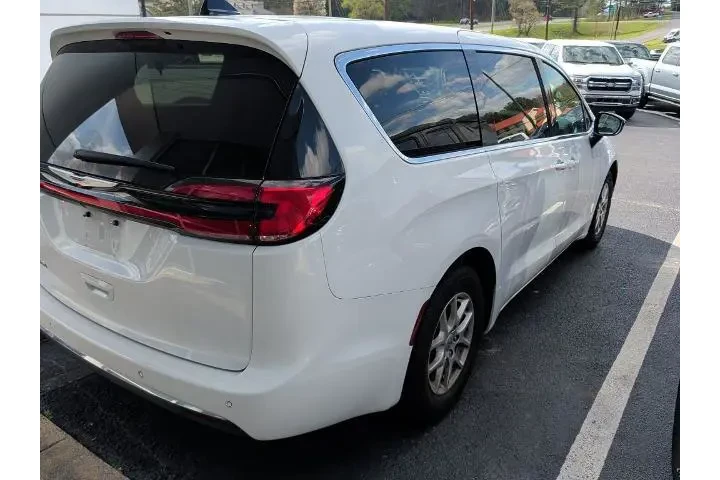 $26623 : Chrysler Pacifica 2025 Selec image 3