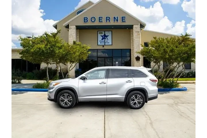 $20987 : Toyota Highlander 2016 XLE 4 image 2