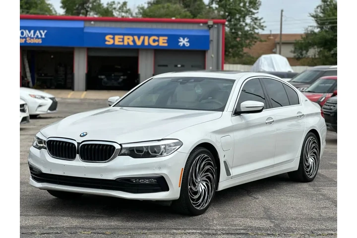 2018 BMW 5 SERIES 530E IPERFO image 5