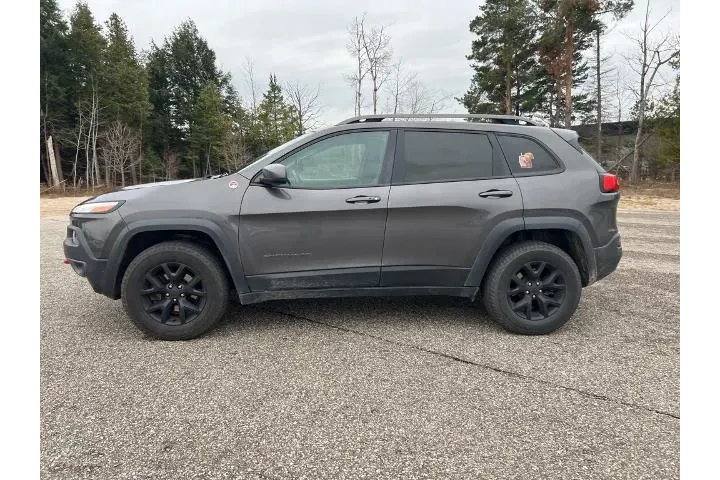 $17000 : Jeep Cherokee 2018 4x4 Trail image 7
