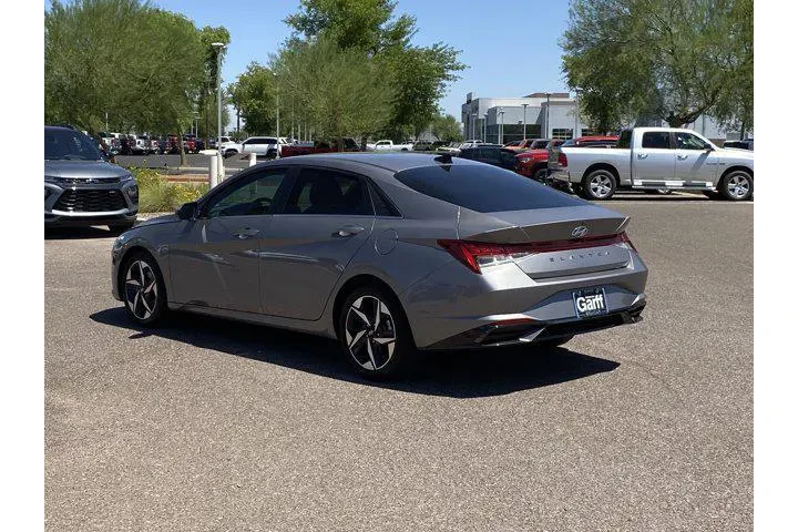 $16590 : Hyundai ELANTRA 2022 SEL 4dr image 5