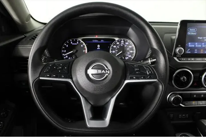 $16991 : Nissan Sentra 2025 SV 4dr Se image 9