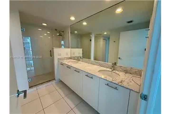 $4100 : Rental property with 2 bedro image 8