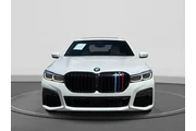 $39600 : BMW 7 Series 2022 740i 4dr S thumbnail
