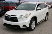 $17900 : Toyota Highlander 2015 LE 4d thumbnail