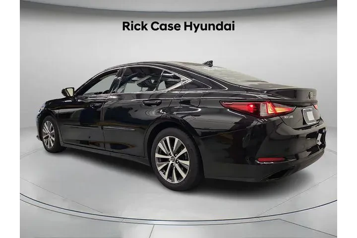 $27492 : Lexus ES 350 2019 F SPORT 4d image 7