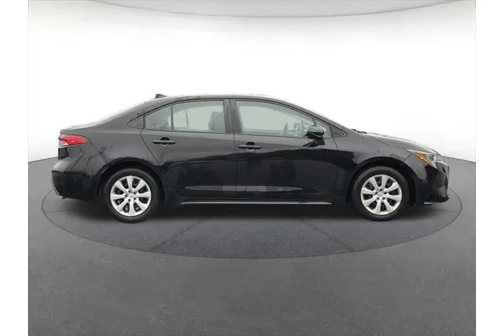 $18992 : Toyota Corolla 2023 LE 4dr S image 6