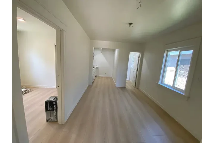 $2600 : Whole new remodeled 2 bedrooms image 3