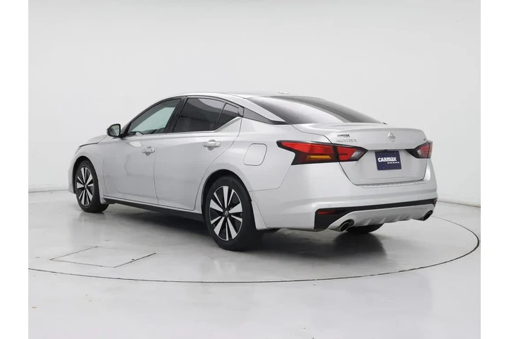 $18998 : Nissan Altima 2020 2.5 SV 4d image 2