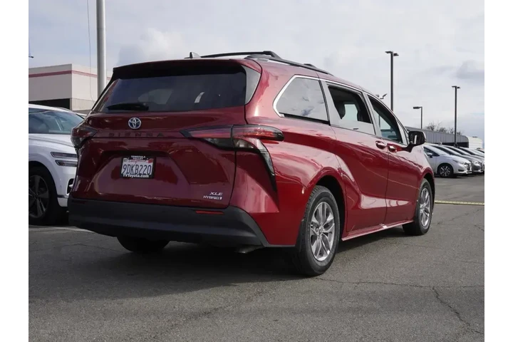 $38172 : Toyota Sienna 2022 XLE 8-Pas image 4