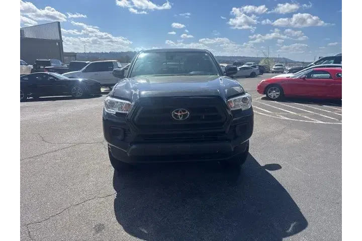 $27990 : Toyota Tacoma 2022 4x2 SR5 4 image 2