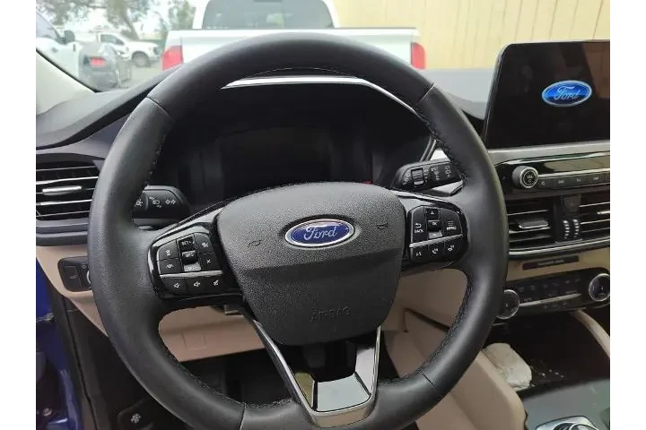 $25650 : Ford Escape 2022 AWD Titaniu image 7