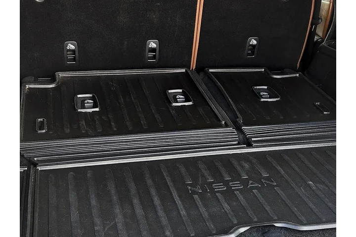 $38995 : Nissan Pathfinder 2024 Plati image 10