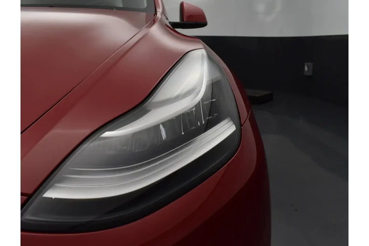 $29952 : Tesla Model Y 2023 AWD 4dr C image 6