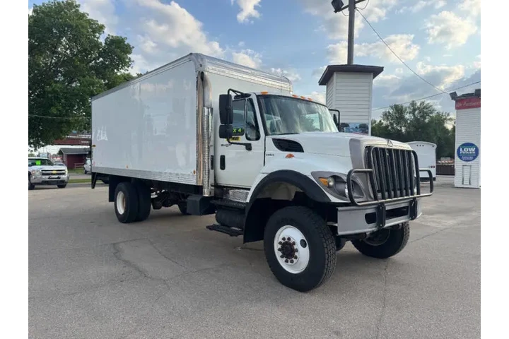 $45990 : 2009 International WorkStar 7 image 7