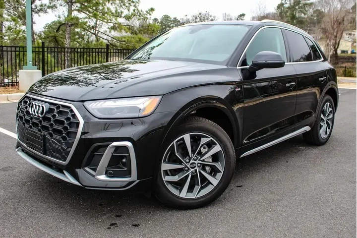 $30470 : Audi Q5 2022 AWD quattro S l image 1