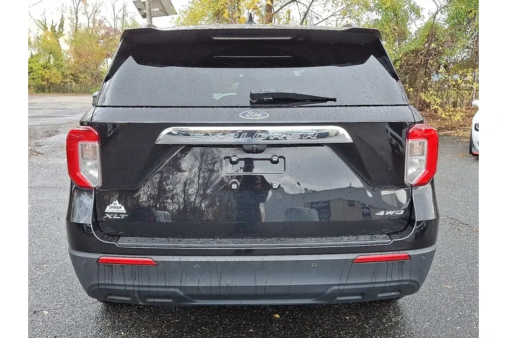 $23999 : Ford Explorer 2022 AWD XLT 4 image 4