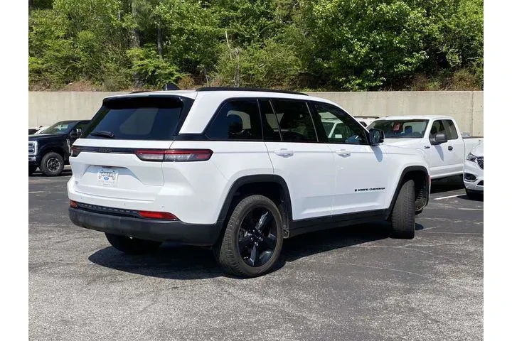 $22990 : Jeep Grand Cherokee 2023 4x2 image 3