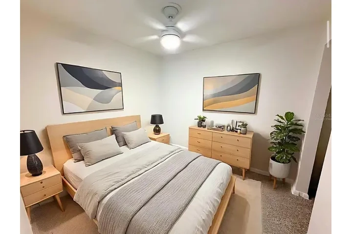 $1200 : NEW INTERIOR PAINT THROUGHOUT image 3