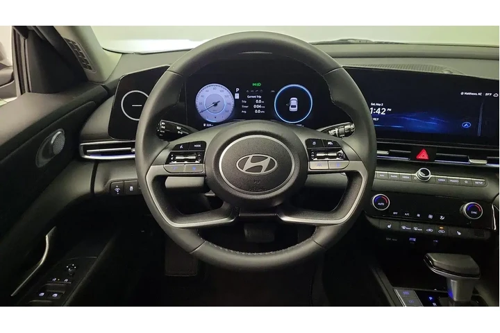 $21998 : Hyundai ELANTRA 2024 SEL 4dr image 9