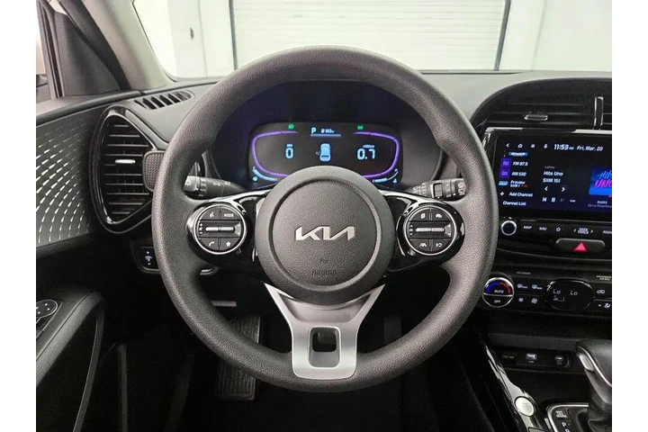 $18998 : Kia Soul 2023 S 4dr Crossove image 10