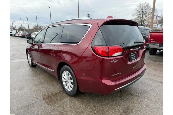 $11450 : 2018 Pacifica Touring L Plus image 4