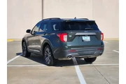 $30850 : Ford Explorer 2024 XLT 4dr S thumbnail