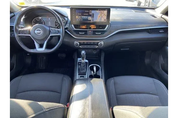 $14457 : Nissan Altima 2023 2.5 SV 4d image 10