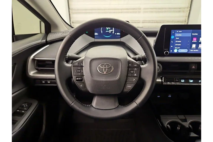 $27998 : Toyota Prius 2024 LE 4dr Hat image 10