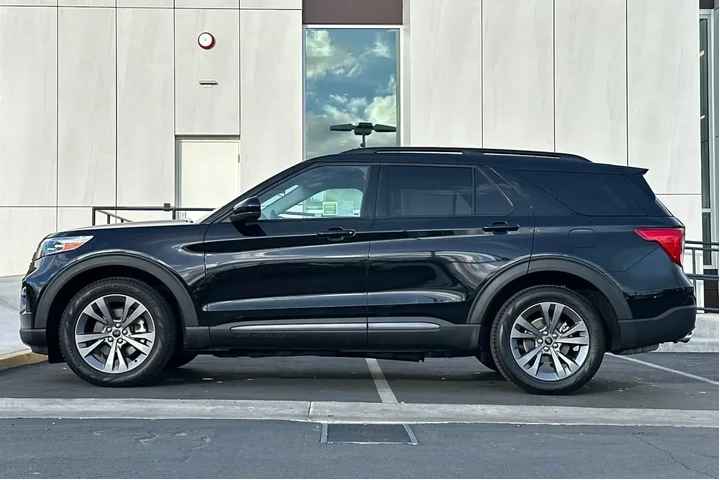 $27700 : Ford Explorer 2022 XLT 4dr S image 6