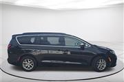 $22990 : Pre-Owned 2022 Pacifica Touri thumbnail