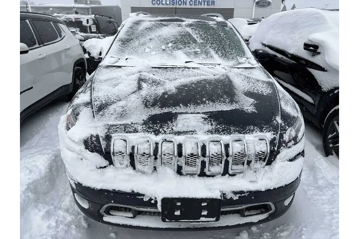 $12977 : Jeep Cherokee 2015 4x4 Limit image 5